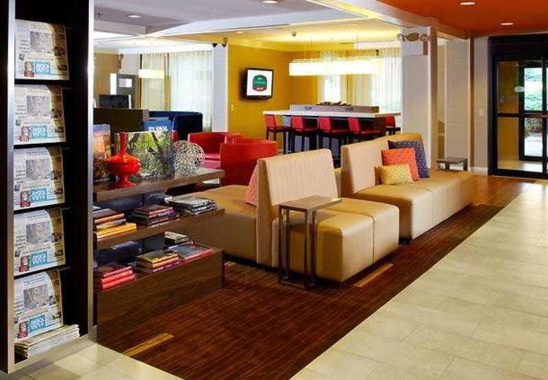 Courtyard By Marriott Tulsa Central Esterno foto