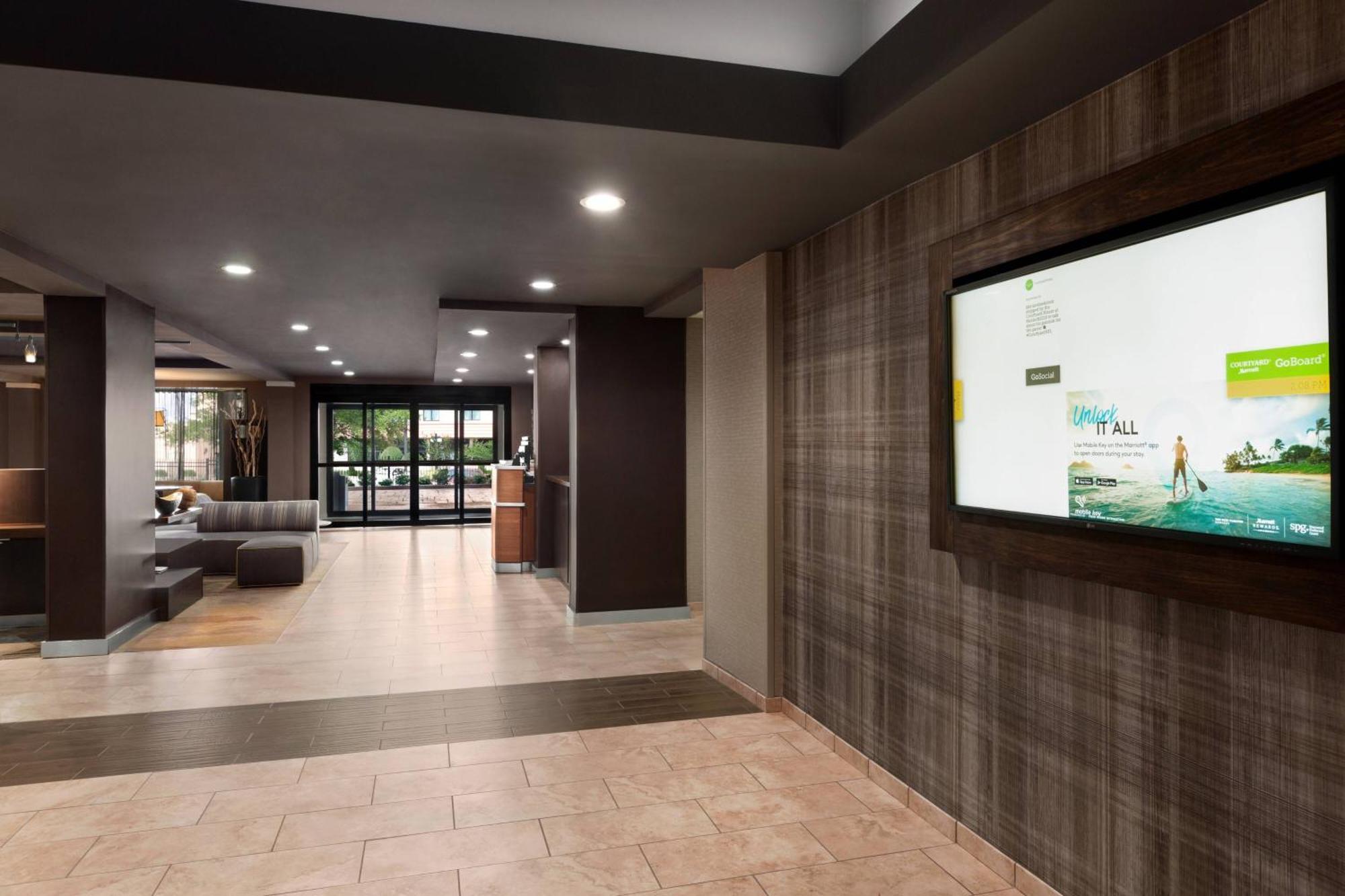 Courtyard By Marriott Tulsa Central Esterno foto